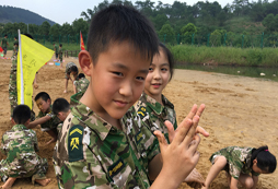參加武術(shù)夏令營練就百折不撓的精神