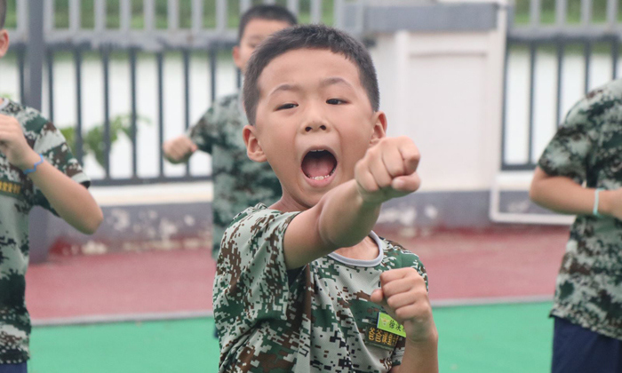 無錫軍事夏令營課程收獲