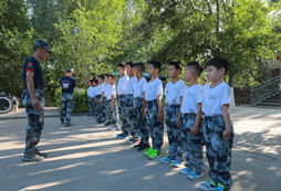 無錫軍事夏令營激發(fā)孩子自信自強(qiáng)