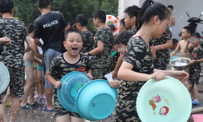 潑水狂歡
