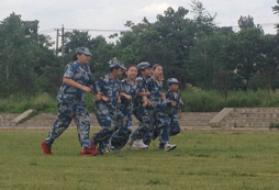 西安軍事精英夏令營讓孩子學會感恩