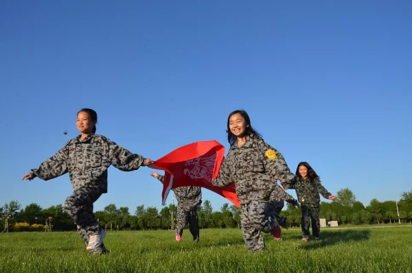 快樂少年西安軍事夏令營8大體驗模式