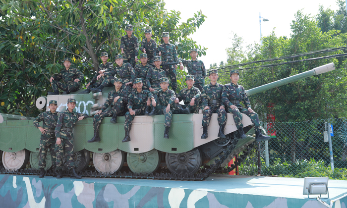 甘肅省定西市軍訓(xùn)夏令營(yíng)