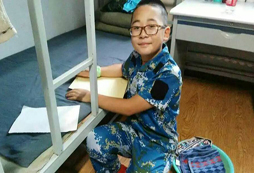 孩子在上海西點(diǎn)軍事夏令營(yíng)吃住情況