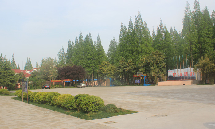 野外生存訓(xùn)練營地