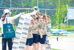 默契配合，勇?tīng)?zhēng)第一