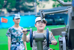 大炮瞄準(zhǔn)射擊