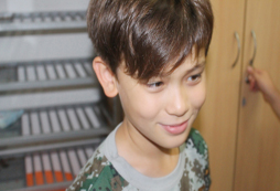 帥氣的外國小朋友