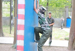 上海西點軍事夏令營讓孩子們實現(xiàn)自己的目標(biāo)