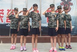 在上海西點軍事夏令營我收獲成長