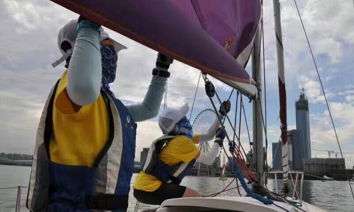 帆船實操和航海知識實地運用