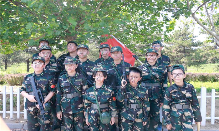 廈門軍事夏令營(yíng)的教官會(huì)體罰孩子嗎？.jpg