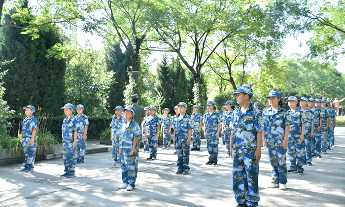 廈門軍事夏令營活動主題有哪些？.gif