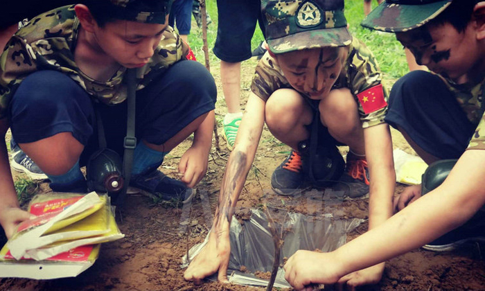 讓孩子獨(dú)立去參加一次廈門軍事夏令營吧！.jpg
