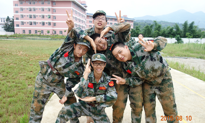 廈門軍事夏令營(yíng)