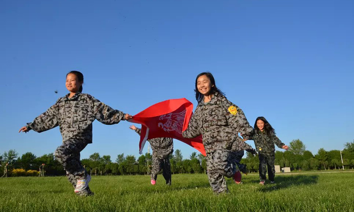 暑期為什么要選擇西安軍事拓展夏令營.jpg