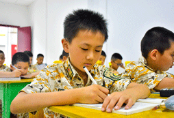 西安有針對青少年的軍事夏令營活動嗎？