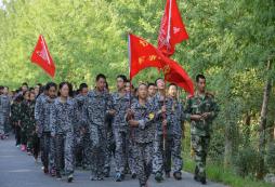 西安軍事夏令營(yíng)合適多大年齡的孩子參加