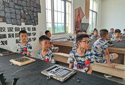 咸寧軍事夏令營(yíng)為孩子打造精彩課程