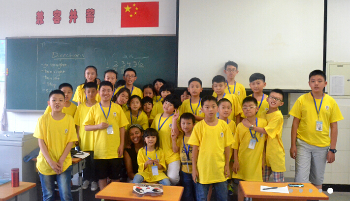 參加小學(xué)生夏令營讓孩子變身小小外交官