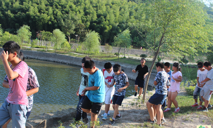 小學(xué)生戶外夏令營