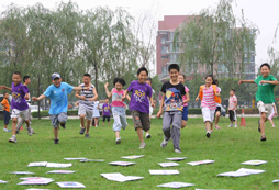 暑期學(xué)英語參加小學(xué)生夏令營哪個好？