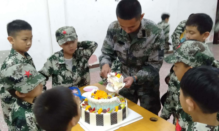 小學生夏令營報名多少錢 