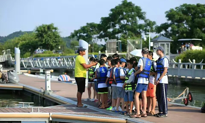 國內(nèi)小學(xué)生夏令營多少錢