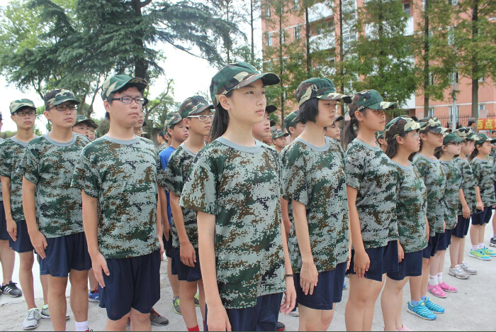 小學(xué)生暑假夏令營(yíng)活動(dòng)