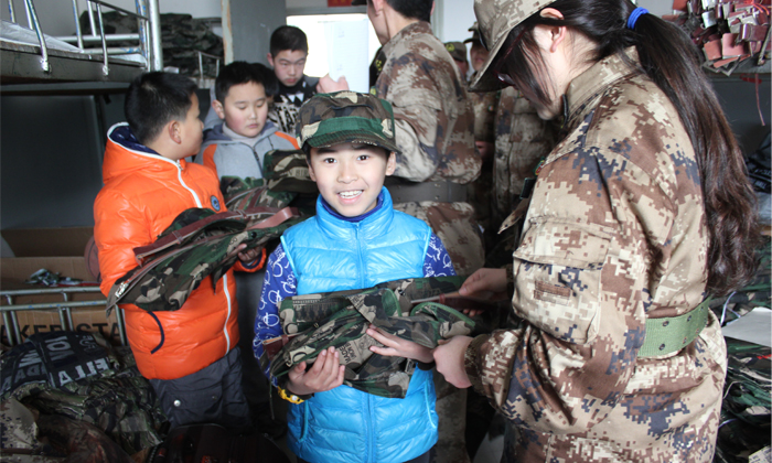 西北地區(qū)的軍事夏令營(yíng)促進(jìn)青少年健康成長(zhǎng)