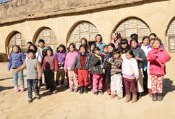  孩子不懂事就給孩子參加一次夏令營