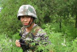 西昌小學(xué)生軍事夏令營(yíng)編織孩子夏季的美好回憶