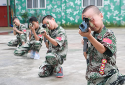 西南兒童軍事夏令營給孩子一個不同的七月！