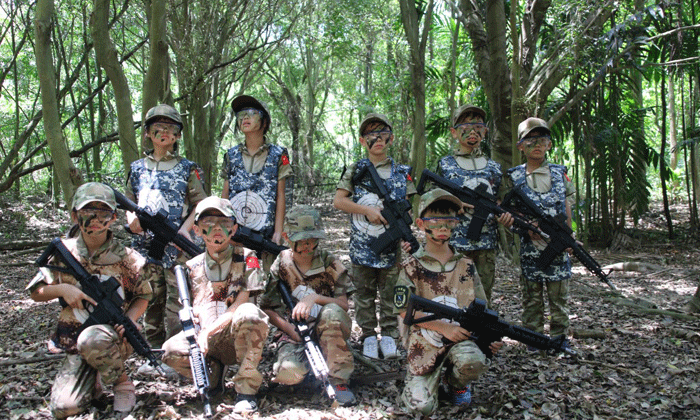 西南軍事夏令營(yíng).gif