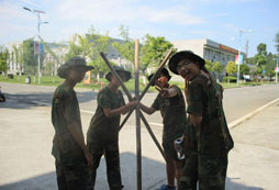 <strong>西南中小學(xué)夏令營圓你一個(gè)軍人夢(mèng)</strong>