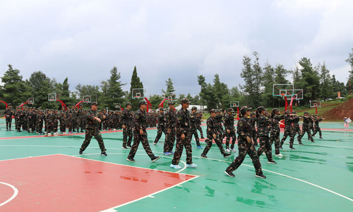 西南夏令營價(jià)格多少