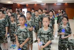參加西南軍事夏令營(yíng)能學(xué)到哪些內(nèi)容