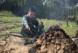 廣西軍事夏令營(yíng)從根本上改變孩子
