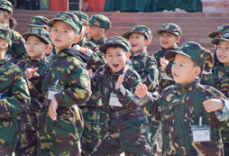星耀軍事夏令營幫助孩子培養(yǎng)好習慣