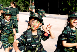 信號旗軍事夏令營給孩子超越自我的機會