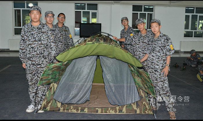 新疆中小學(xué)生軍事訓(xùn)練營