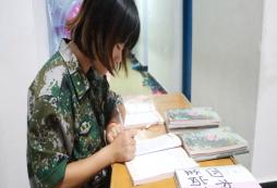 參加心智成長(zhǎng)夏令營(yíng)讓叛逆的孩子懂得感恩