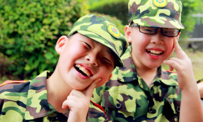 心智成長(zhǎng)夏令營(yíng)