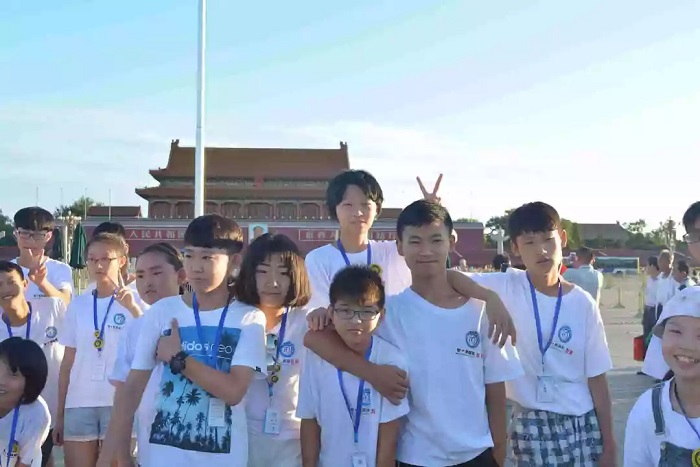 青少年心態(tài)素質(zhì)訓(xùn)練營(yíng)
