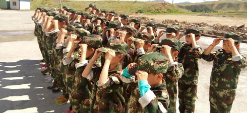 新疆軍事夏令營軍事訓(xùn)練