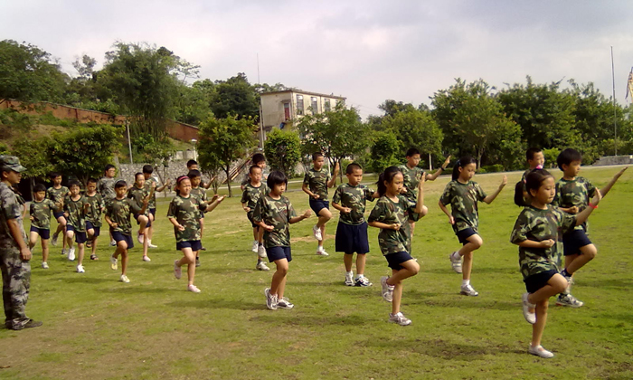 廣州翔龍軍事訓(xùn)練