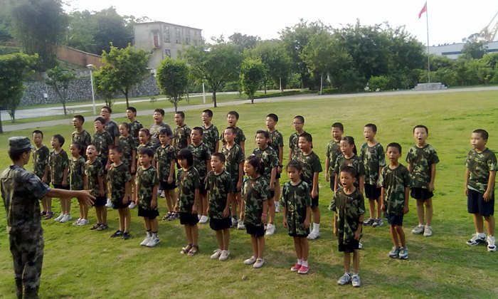 廣州翔龍軍事訓(xùn)練