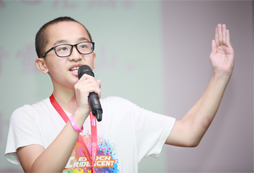 演講夏令營(yíng)讓孩子成為一名演說(shuō)家