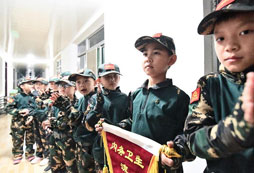 青少年參加軍事夏令營的意義是什么？