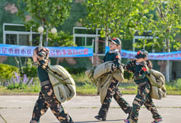 來向前看軍事夏令營給孩子一次軍旅體驗(yàn)